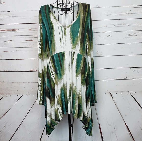 Karen Kane Tops - Karen Kane V-Neck Shark Bite Hi-Low Tunic